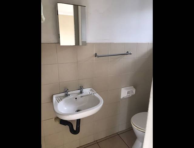 1 BEDROOM APARTMENT FOR SALE IN SCOTTSVILLE
